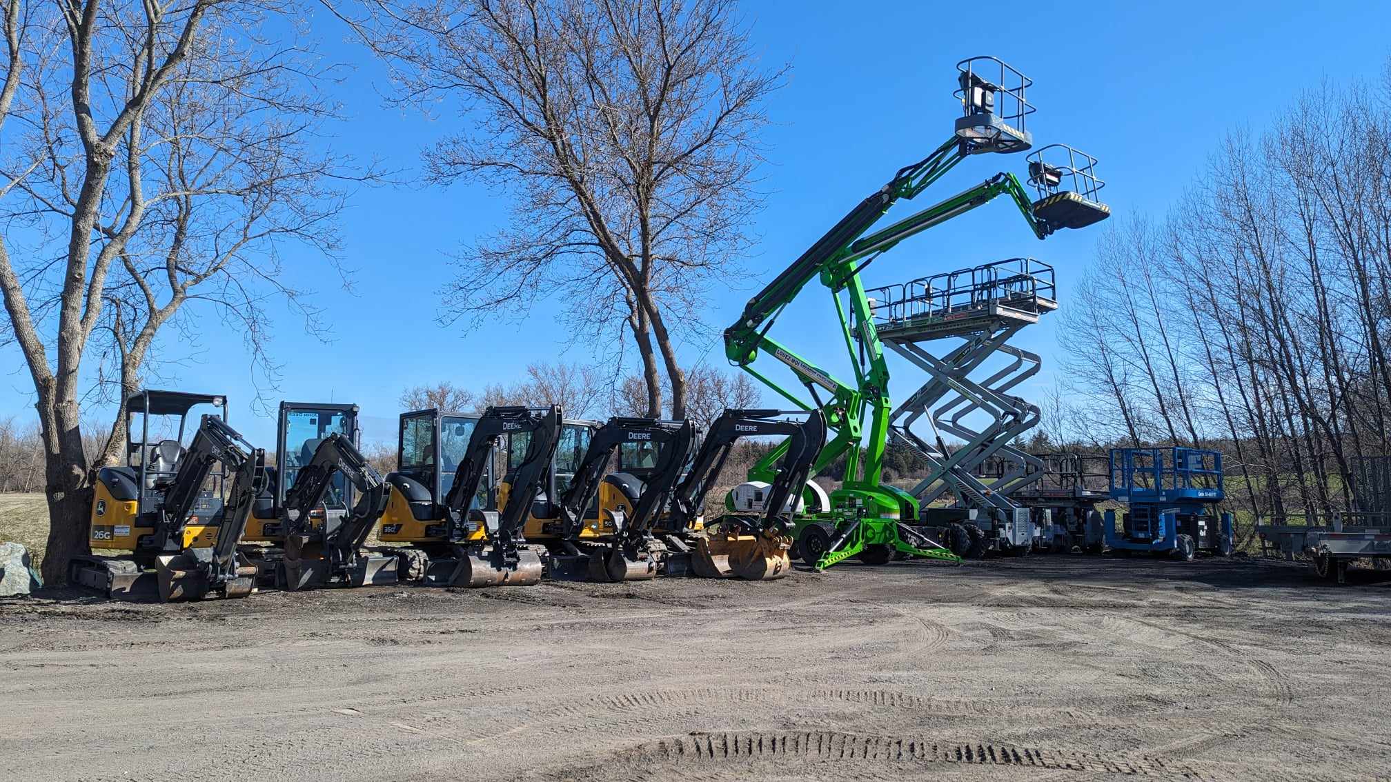 Construction equipment rental in Cookshire-Eaton